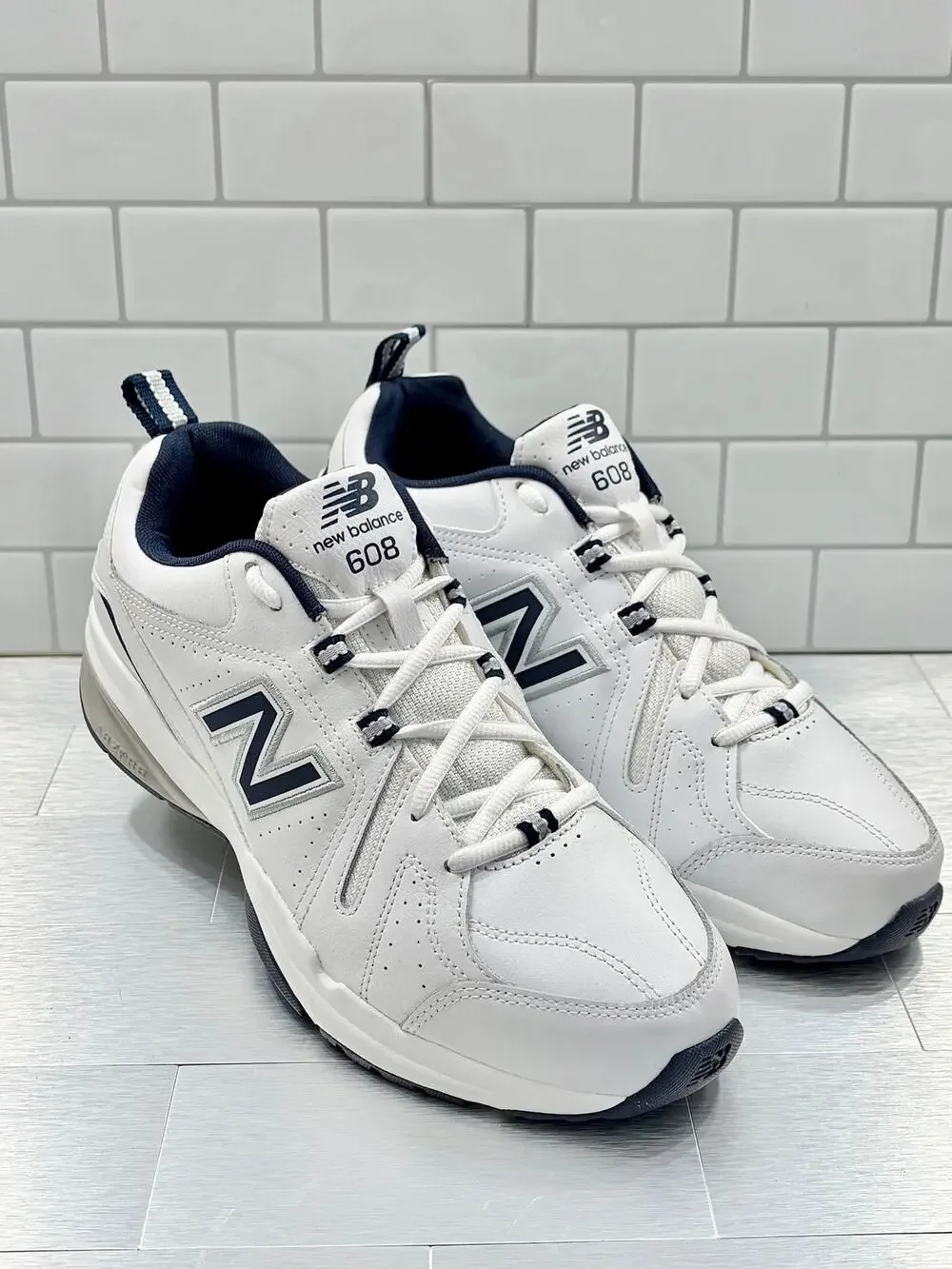New Balance 608v5 Men’s Sneakers – White/Navy – Size 10 – New with Imperfections